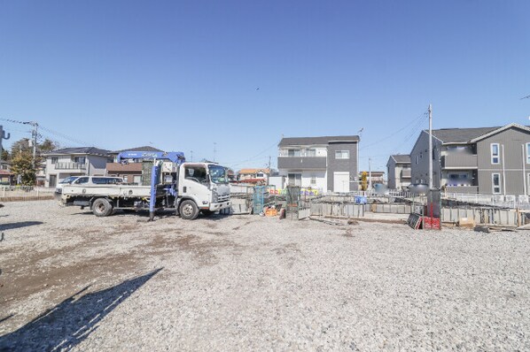 間々田駅 バス11分  間々田5丁目下車：停歩4分 2階の物件外観写真